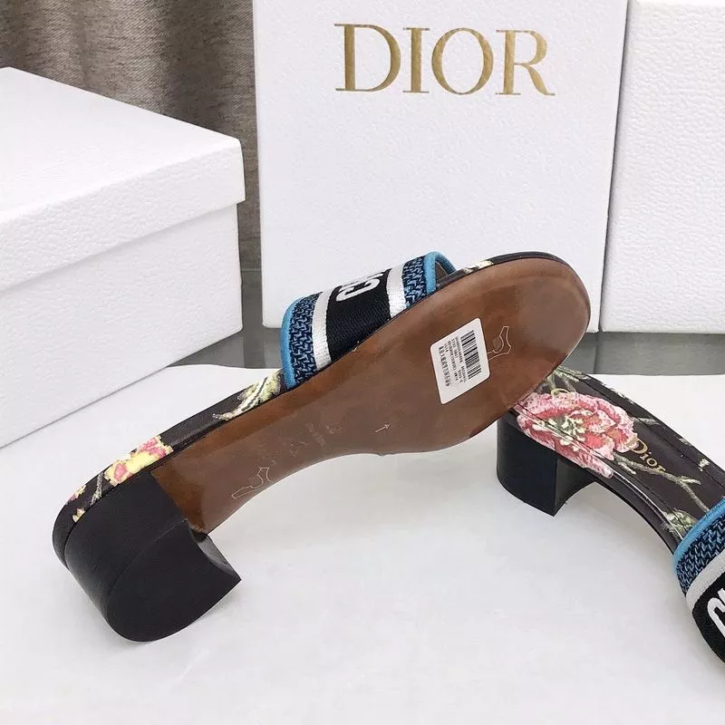 Dior Factory Outlet Christian Dior Dway Slides Women Petites Fleurs Motif Canvas Black 0116