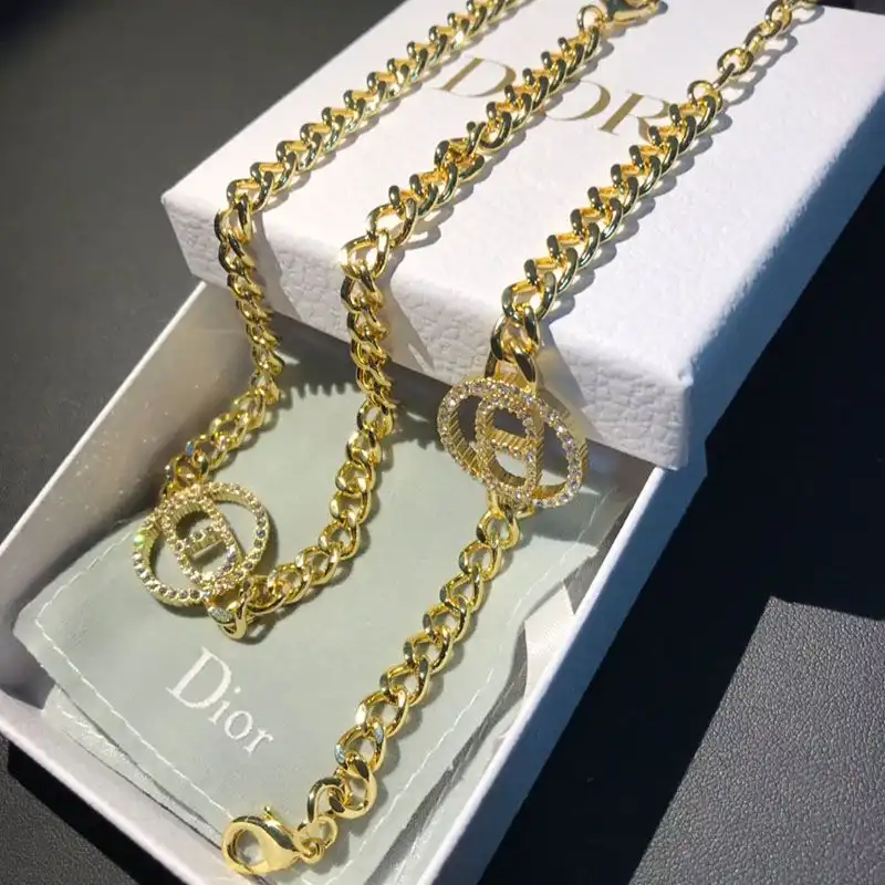 Dior Outlet Dior 30 Montaigne Necklace Metal And Silver Crystals Gold 0204